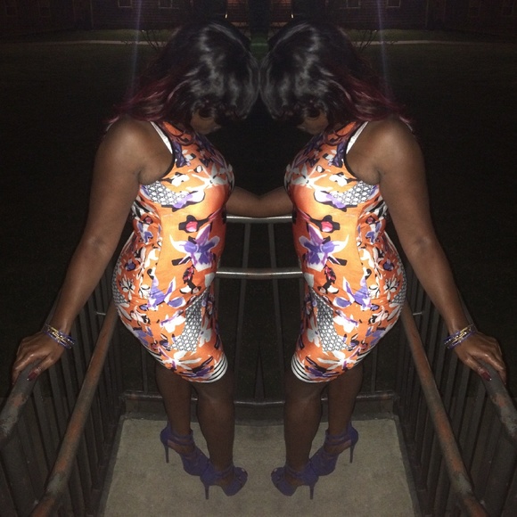 Floral Bodycon Dress - Picture 1 of 2